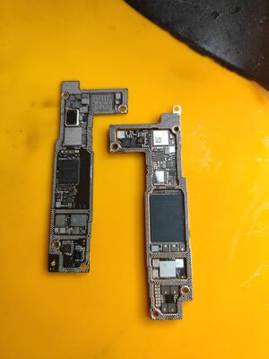 Iphone 15 PCB.jpg